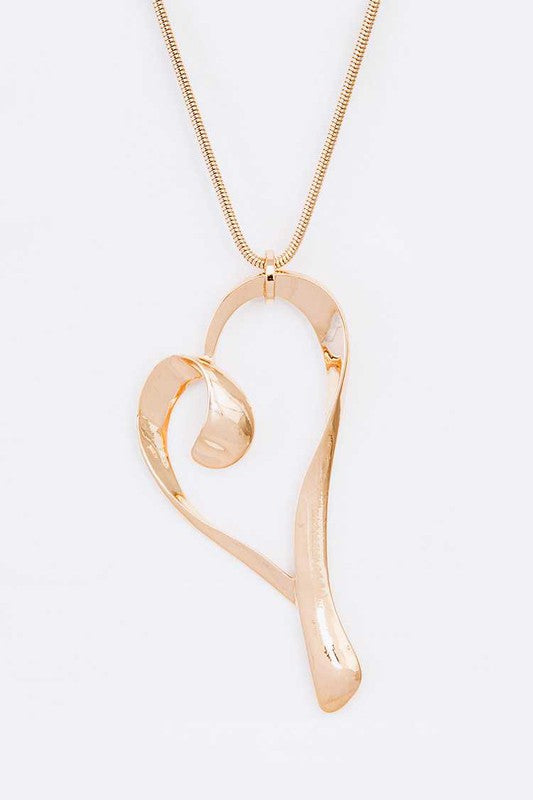 Swirly Heart Pendant Necklace Set