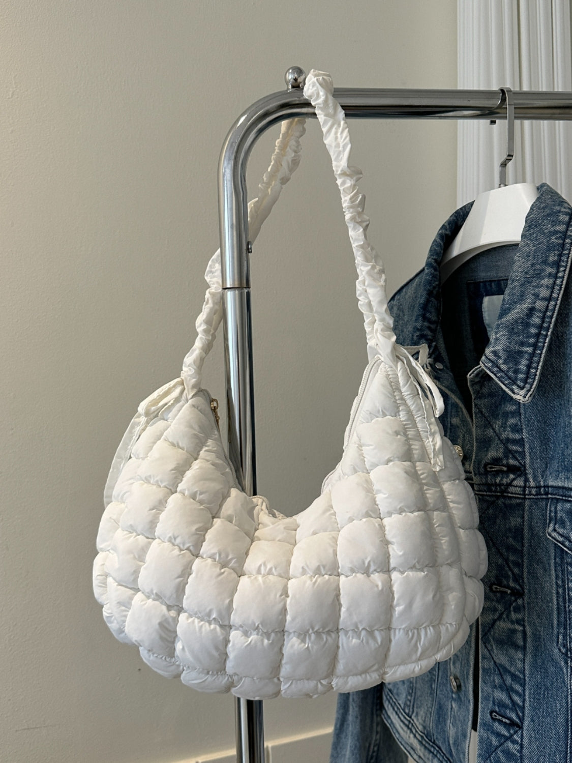 Bubble Texture Ruched Strap Quilted Shoulder Bag