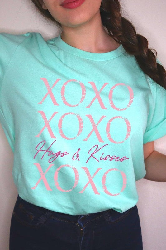 XOXO Graphic Tee