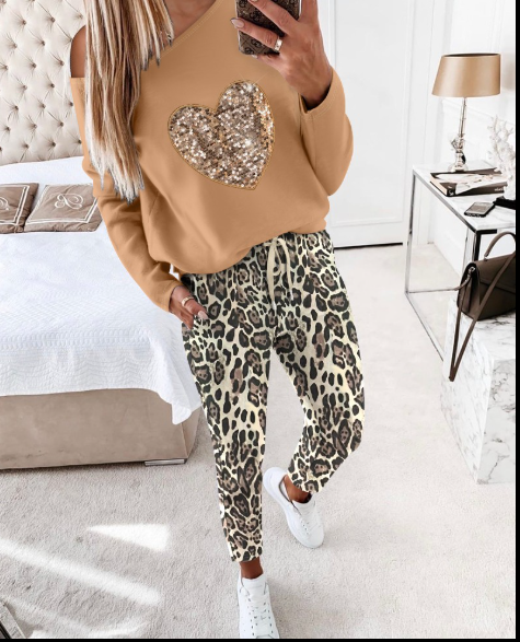 2 Piece Heart Leopard Print Tracksuits Set Skew Neck Long Sleeve Top Pants Sets with Pockets