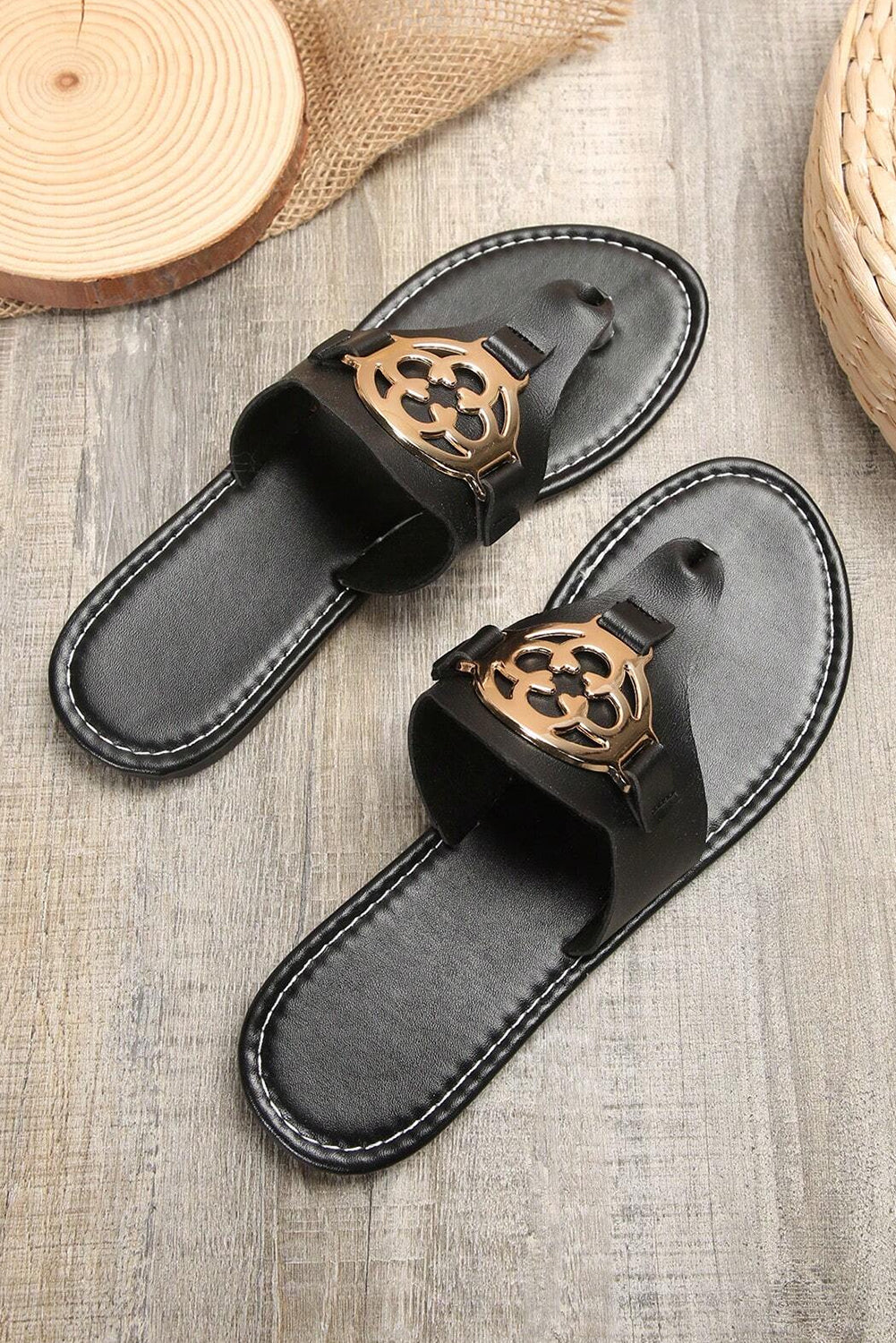 Black Metal Decor Leather Thong Slippers