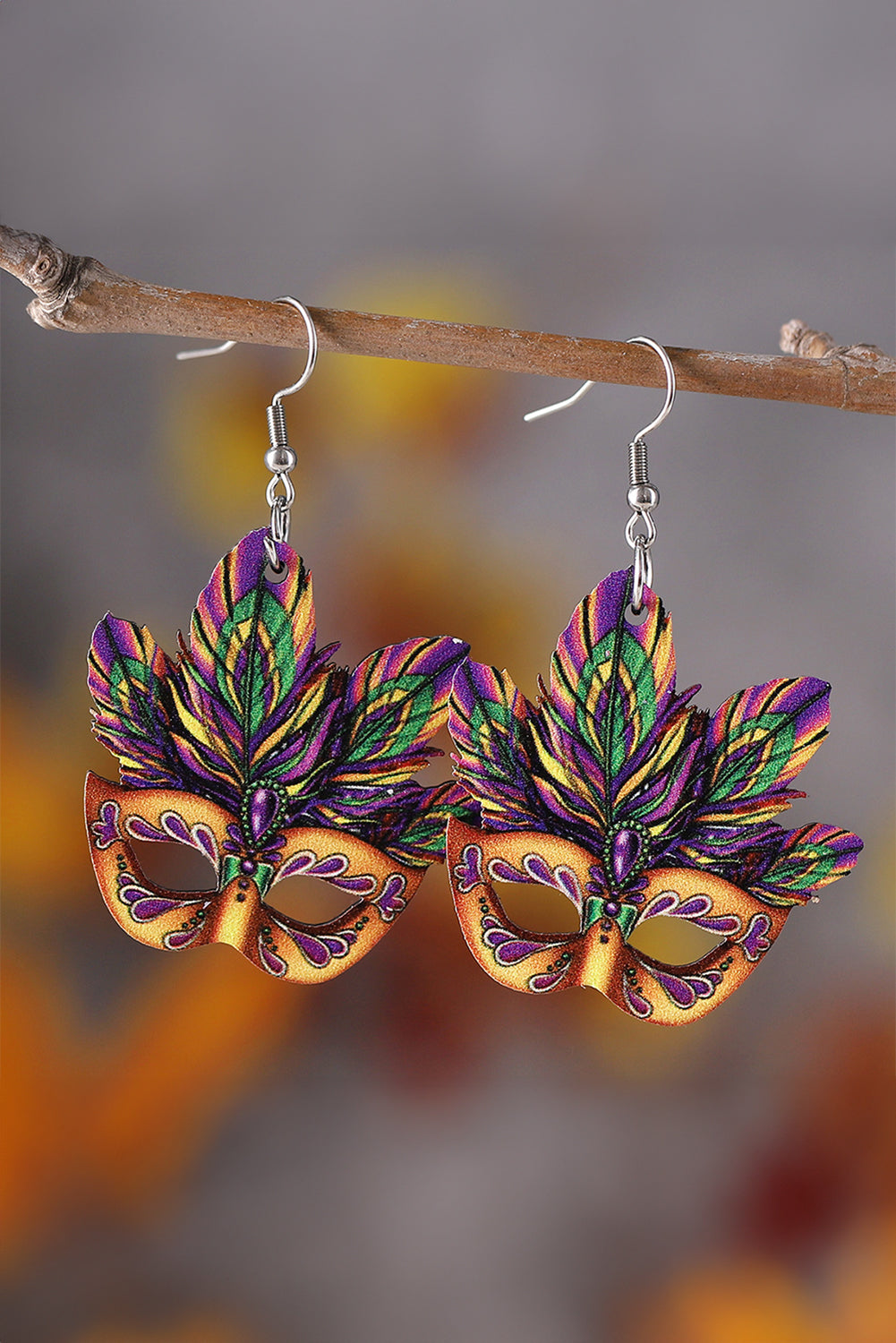 Meadow Mauve Mardi Gras Carnival Mask Dangle Earrings